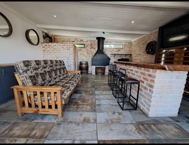 3 BEDROOM HOUSE FOR SALE IN VREDEKLOOF EAST